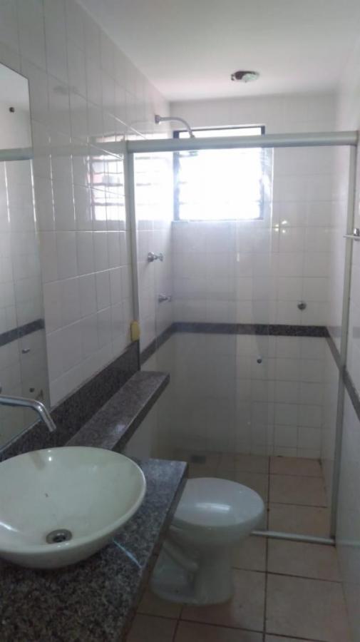 Apartamento para alugar com 3 quartos, 77m² - Foto 9