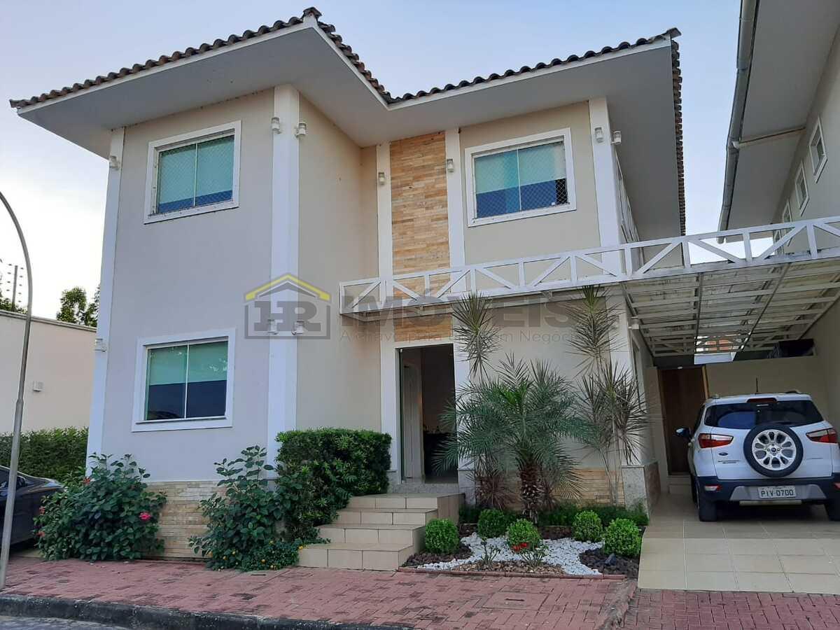 Casa de Condomínio à venda com 4 quartos, 250m² - Foto 2