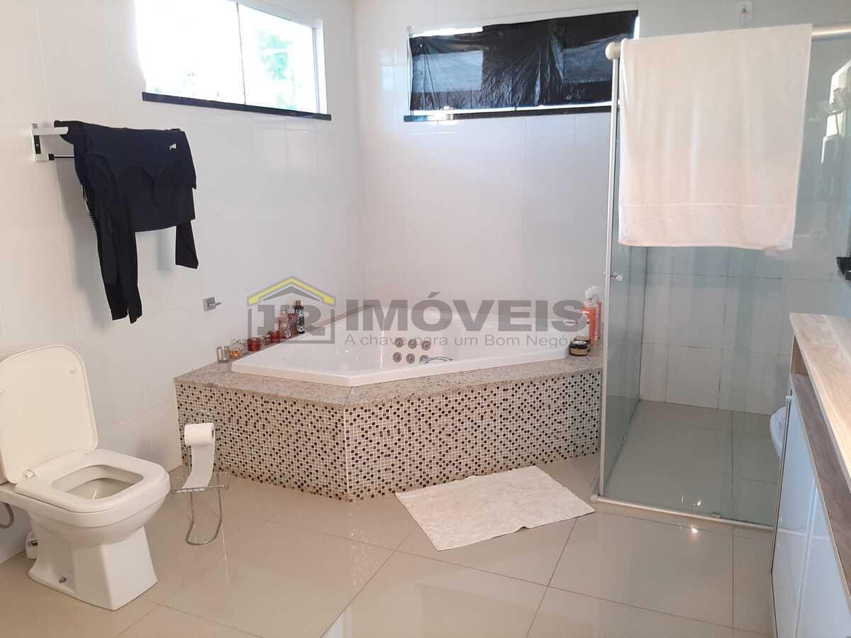 Casa de Condomínio à venda com 4 quartos, 250m² - Foto 18