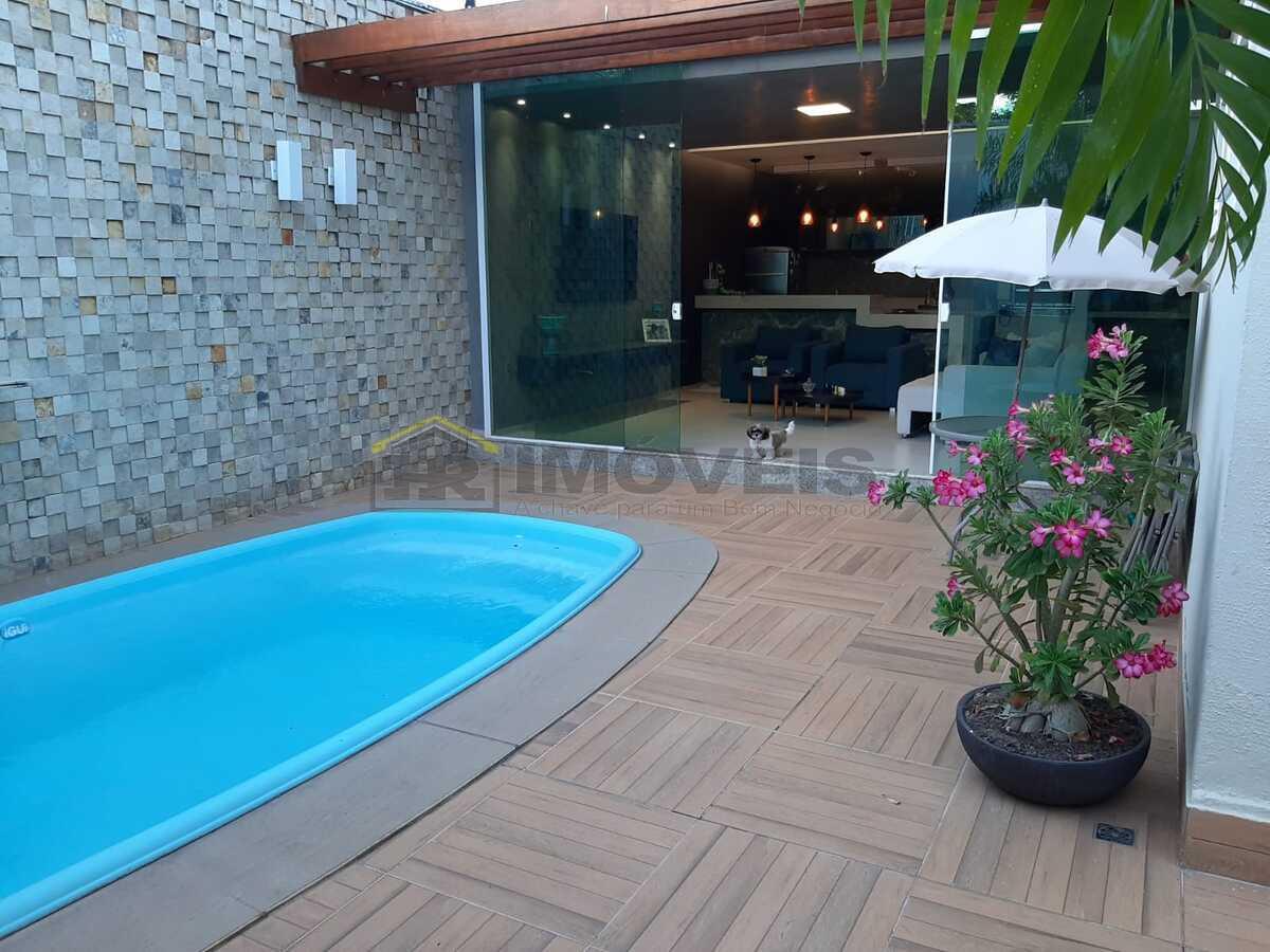 Casa de Condomínio à venda com 4 quartos, 250m² - Foto 33