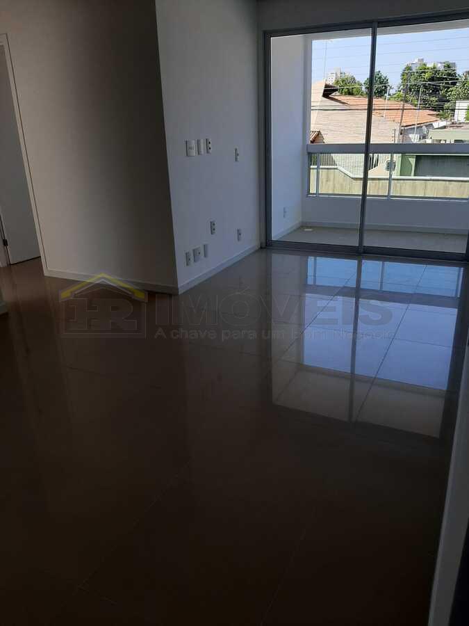 Apartamento à venda com 2 quartos, 80m² - Foto 3