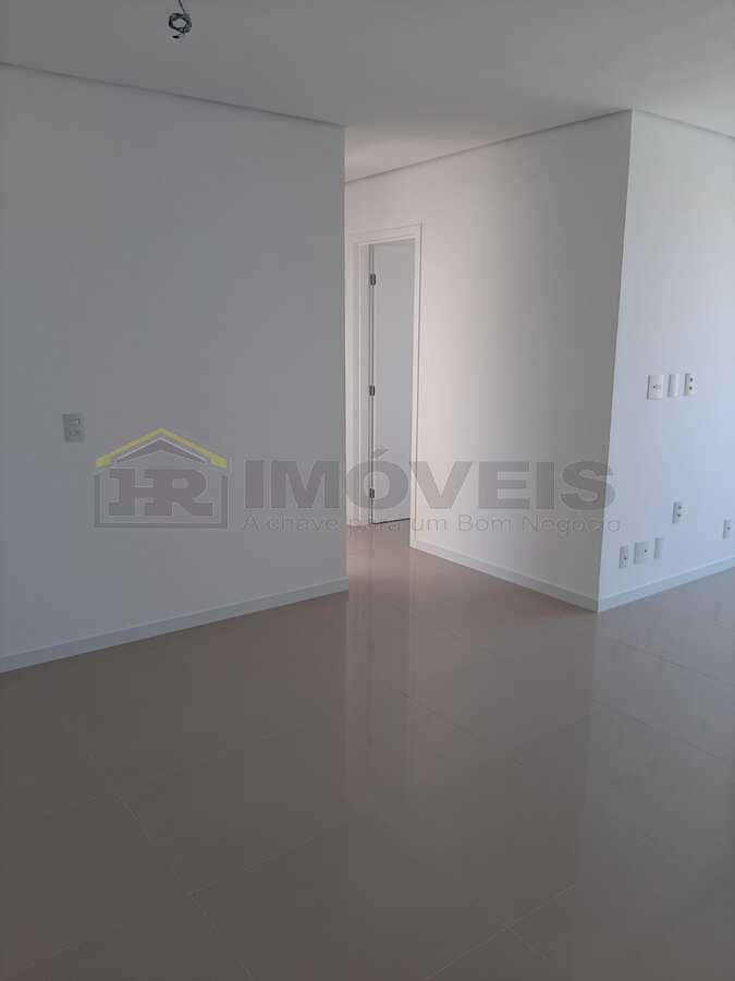 Apartamento à venda com 2 quartos, 80m² - Foto 11