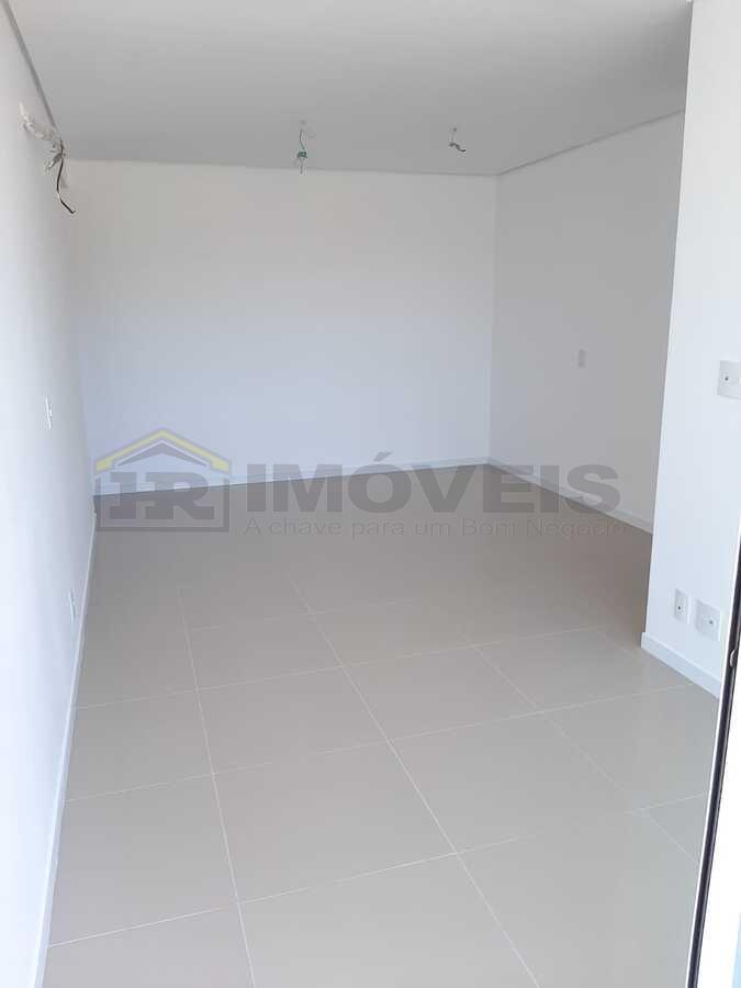 Apartamento à venda com 2 quartos, 80m² - Foto 13