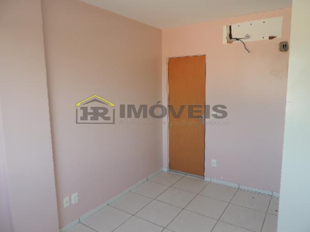 Apartamento à venda com 2 quartos, 70m² - Foto 14