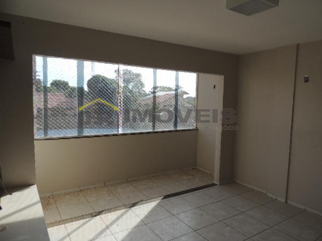 Apartamento à venda com 2 quartos, 70m² - Foto 4