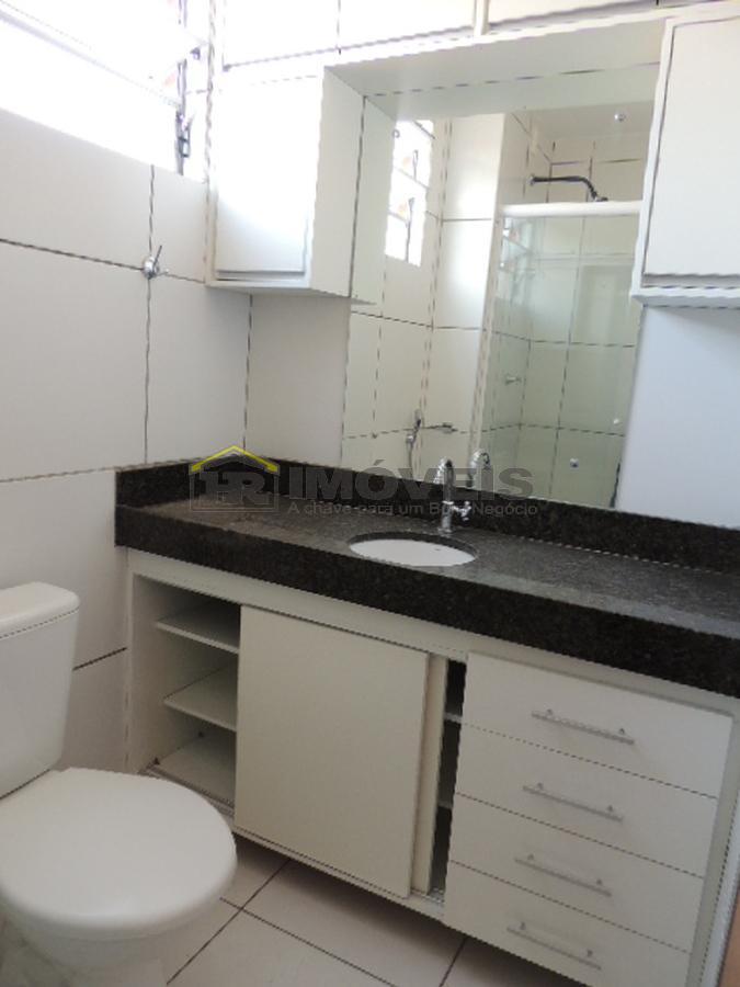 Apartamento à venda com 2 quartos, 70m² - Foto 10