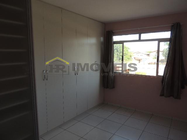 Apartamento à venda com 2 quartos, 70m² - Foto 12