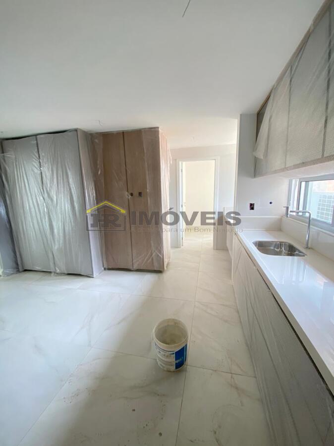 Apartamento à venda com 3 quartos, 150m² - Foto 22