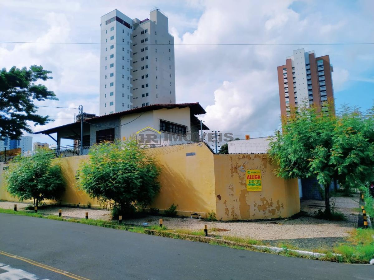 Casa para alugar com 5 quartos, 500m² - Foto 2