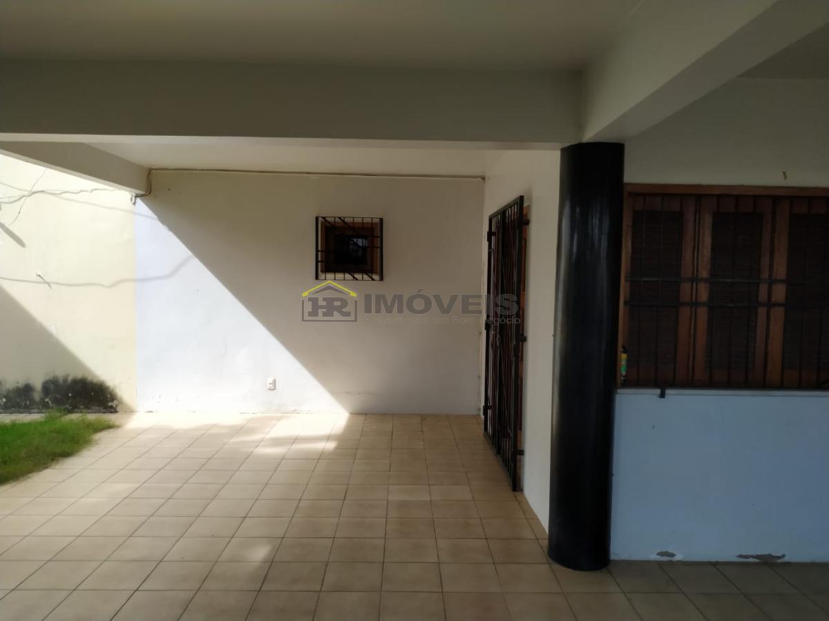 Casa para alugar com 5 quartos, 500m² - Foto 4