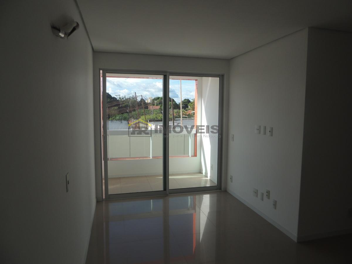 Apartamento à venda com 3 quartos, 80m² - Foto 3