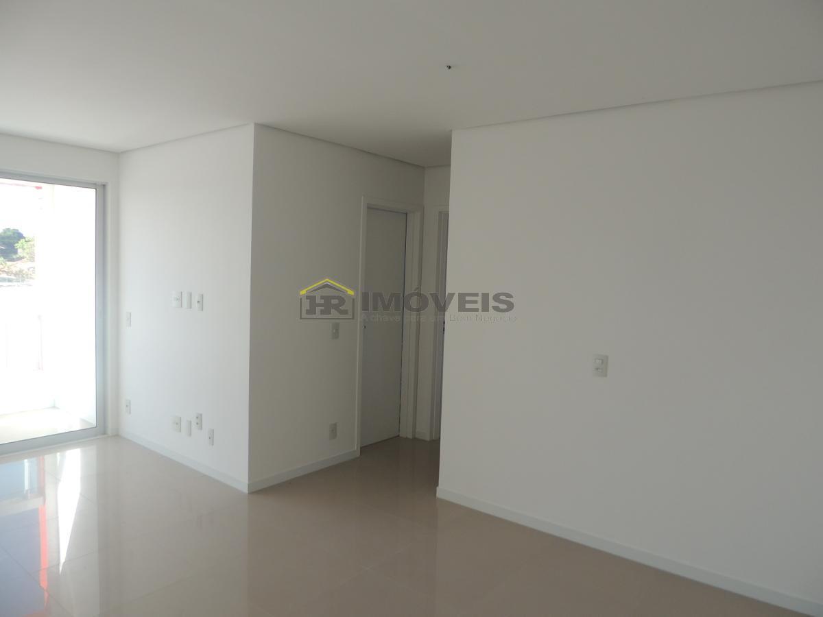 Apartamento à venda com 3 quartos, 80m² - Foto 4