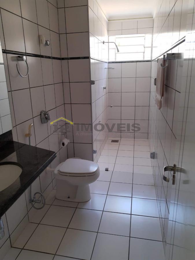 Casa à venda com 3 quartos, 450m² - Foto 9