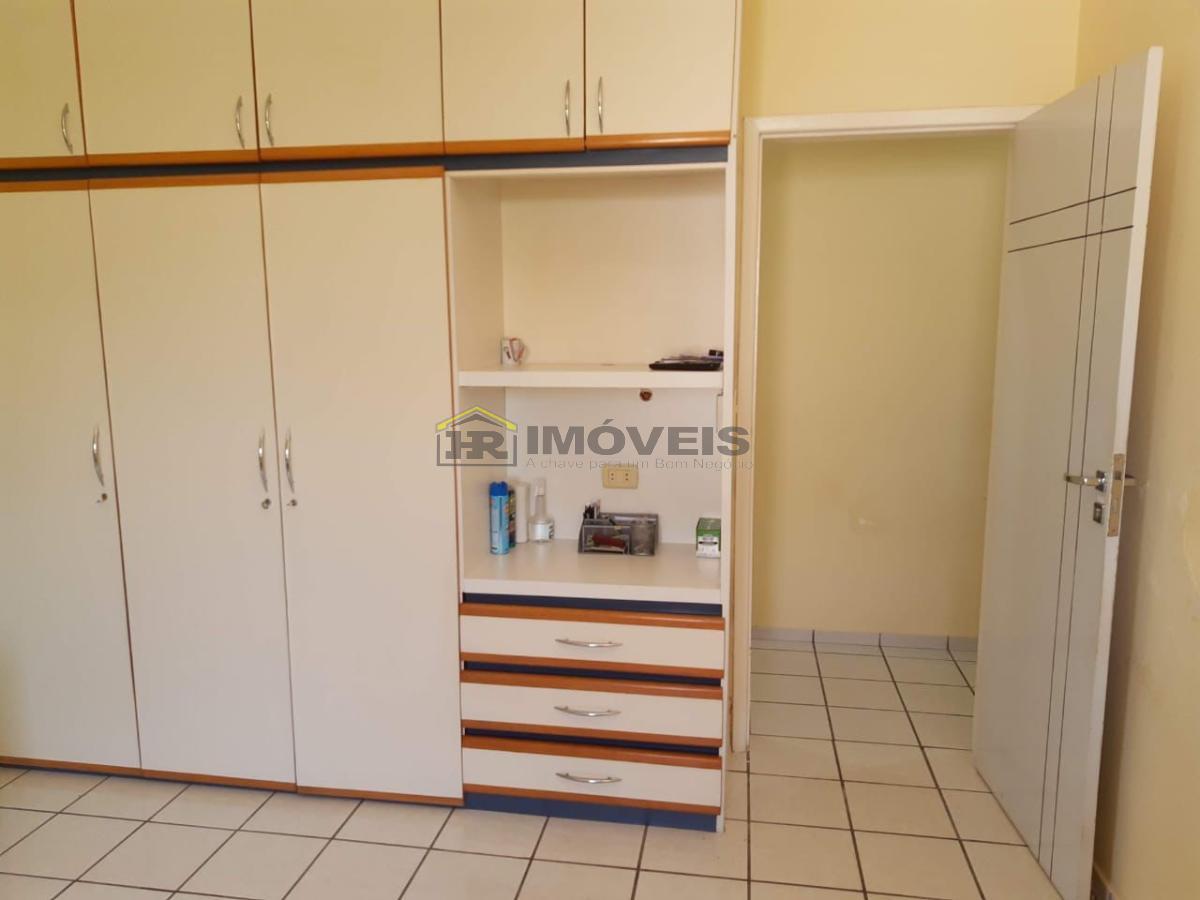 Casa à venda com 3 quartos, 450m² - Foto 20