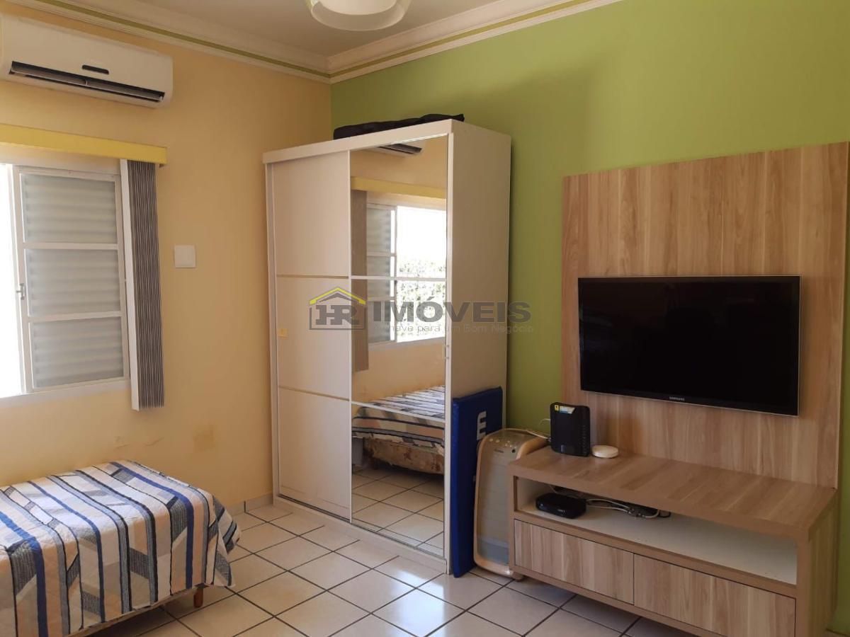 Casa à venda com 3 quartos, 450m² - Foto 21