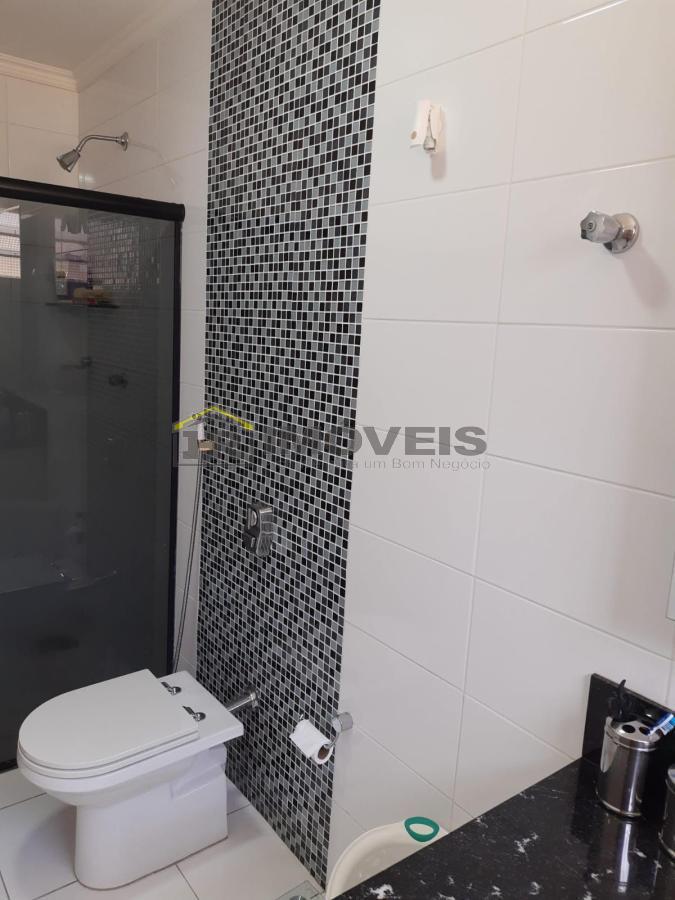 Casa à venda com 3 quartos, 450m² - Foto 22