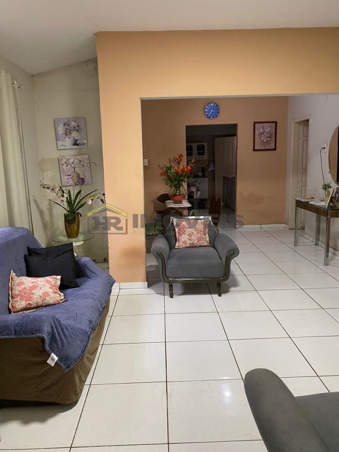 Casa à venda com 3 quartos, 200m² - Foto 3