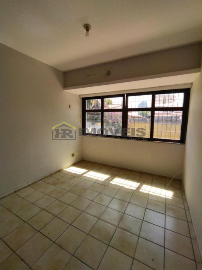 Casa para alugar com 4 quartos, 480m² - Foto 19