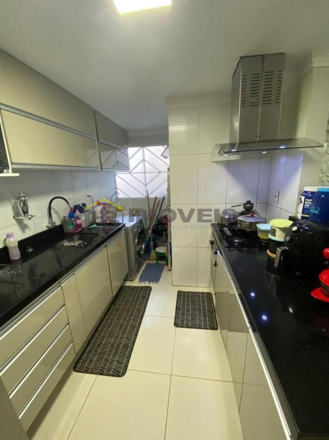 Apartamento à venda com 3 quartos, 77m² - Foto 10