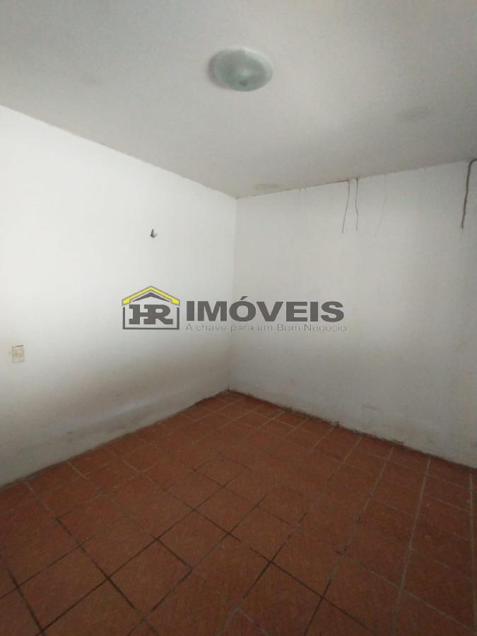 Casa para alugar com 2 quartos, 600m² - Foto 4