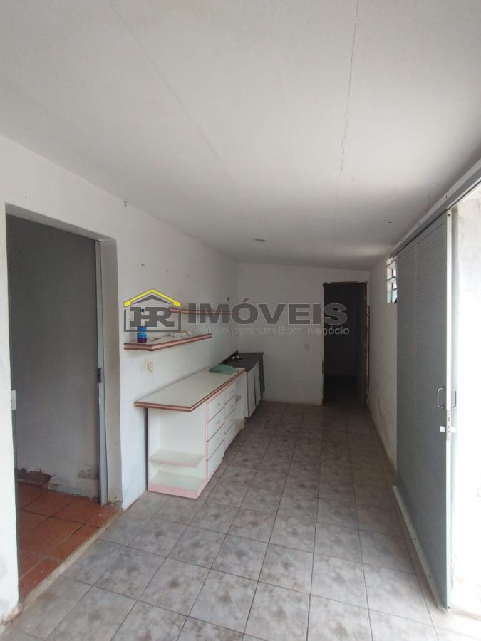 Casa para alugar com 2 quartos, 600m² - Foto 14