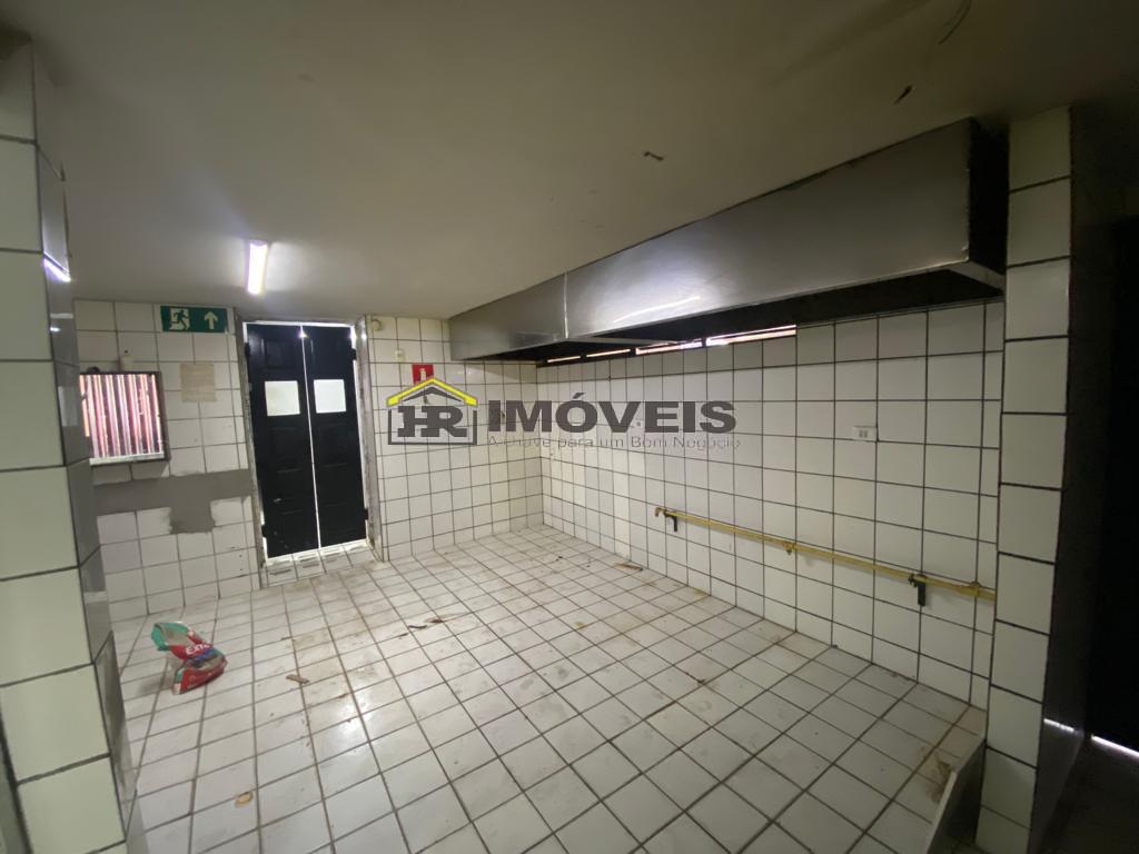 Loja-Salão para alugar com 3 quartos, 350m² - Foto 27