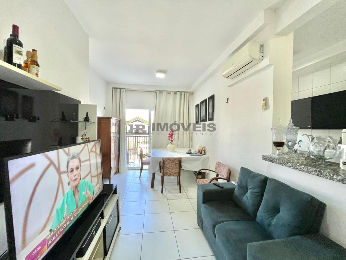 Apartamento à venda com 3 quartos, 74m² - Foto 2