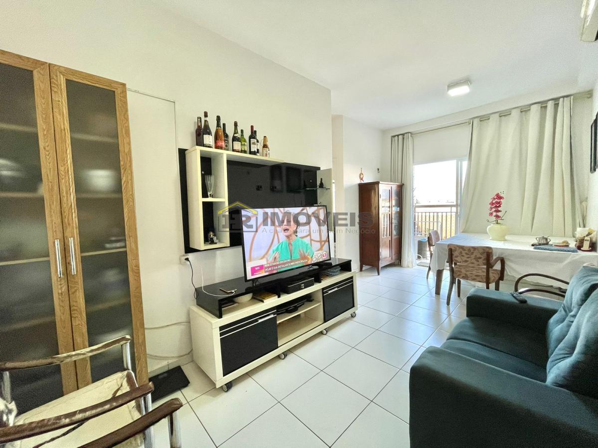 Apartamento à venda com 3 quartos, 74m² - Foto 1