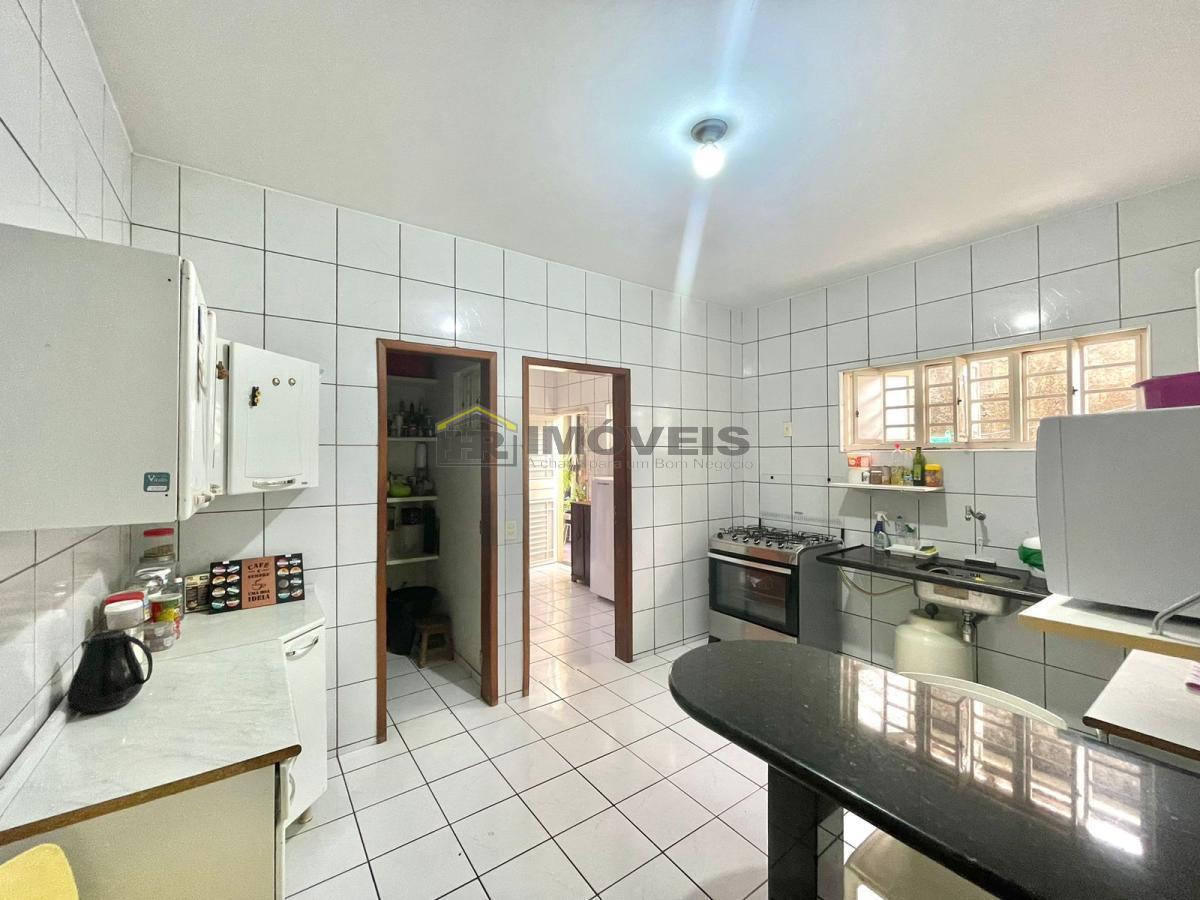 Casa à venda com 3 quartos, 383m² - Foto 19