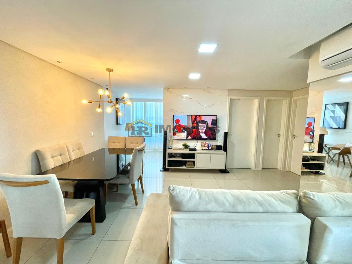 Apartamento à venda com 3 quartos, 156m² - Foto 2