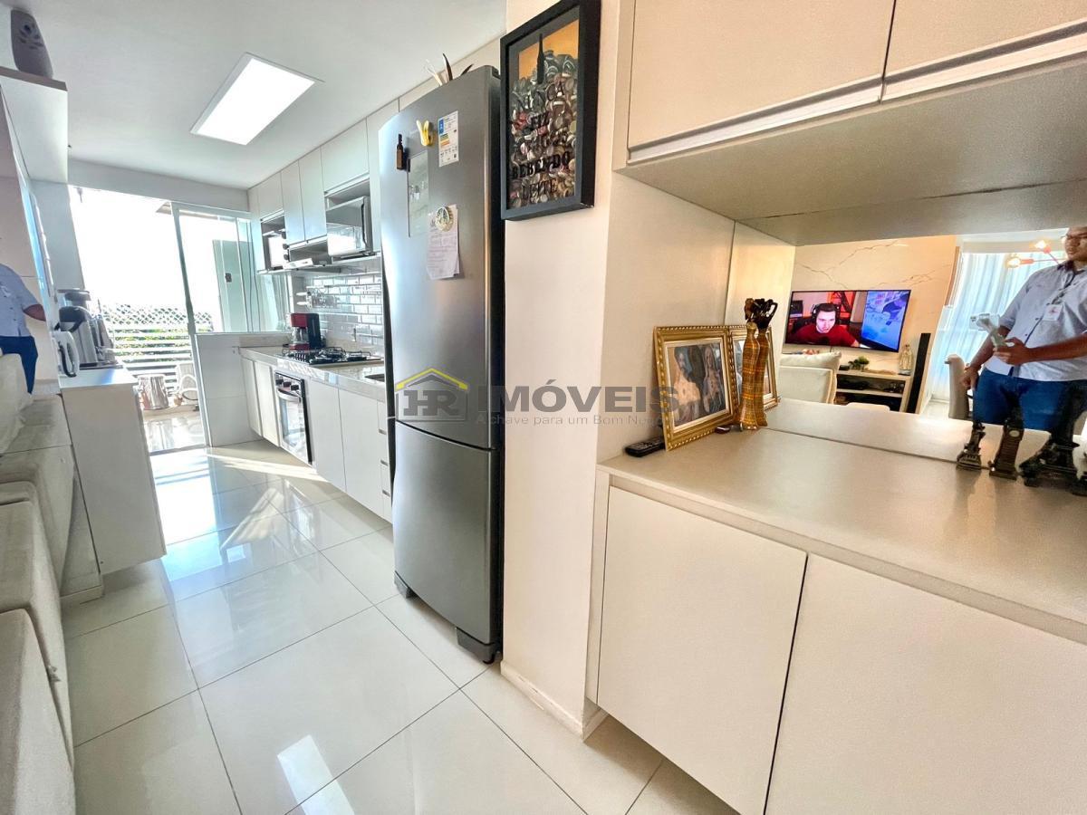 Apartamento à venda com 3 quartos, 156m² - Foto 17