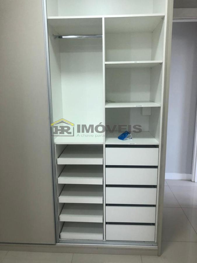 Apartamento à venda com 3 quartos, 118m² - Foto 17