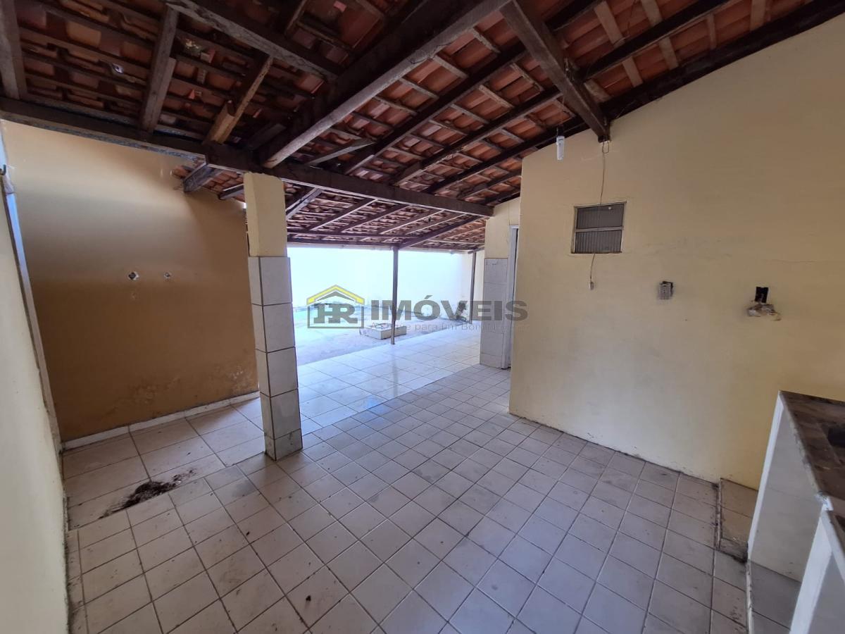 Casa à venda com 6 quartos, 300m² - Foto 22