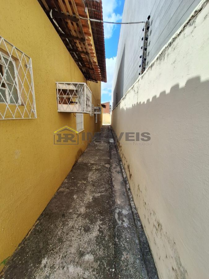 Casa à venda com 6 quartos, 300m² - Foto 26