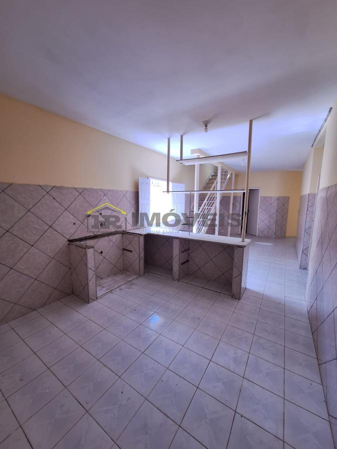 Casa à venda com 6 quartos, 300m² - Foto 21