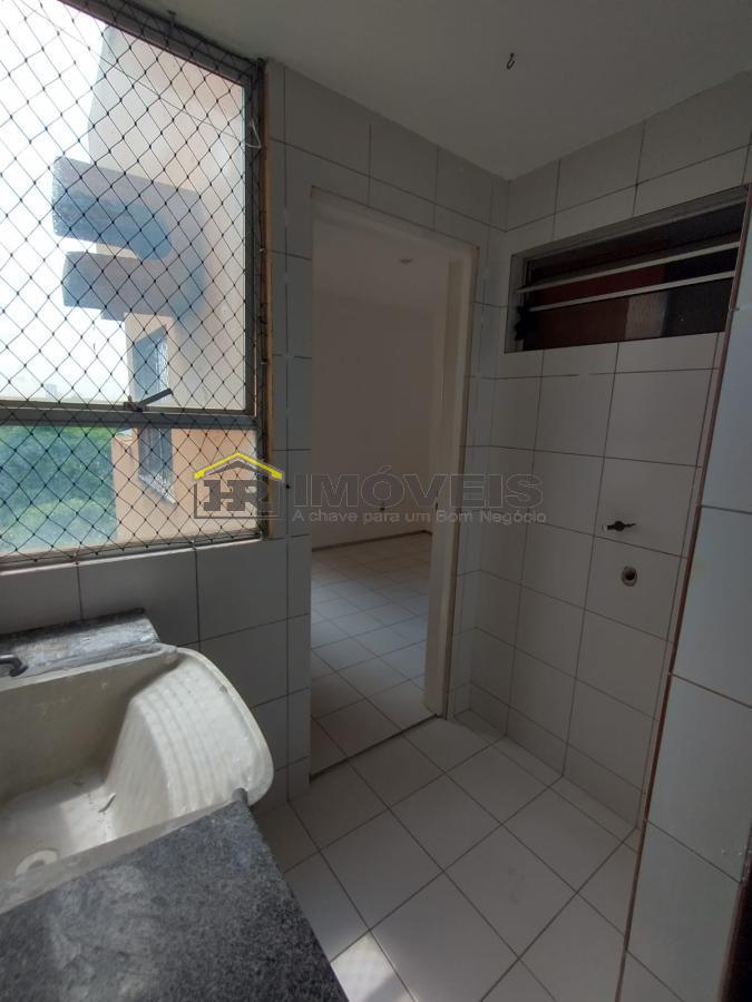 Apartamento para alugar com 3 quartos, 90m² - Foto 13