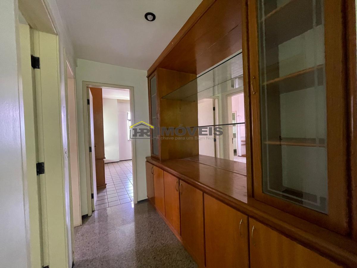 Apartamento à venda com 3 quartos, 160m² - Foto 9