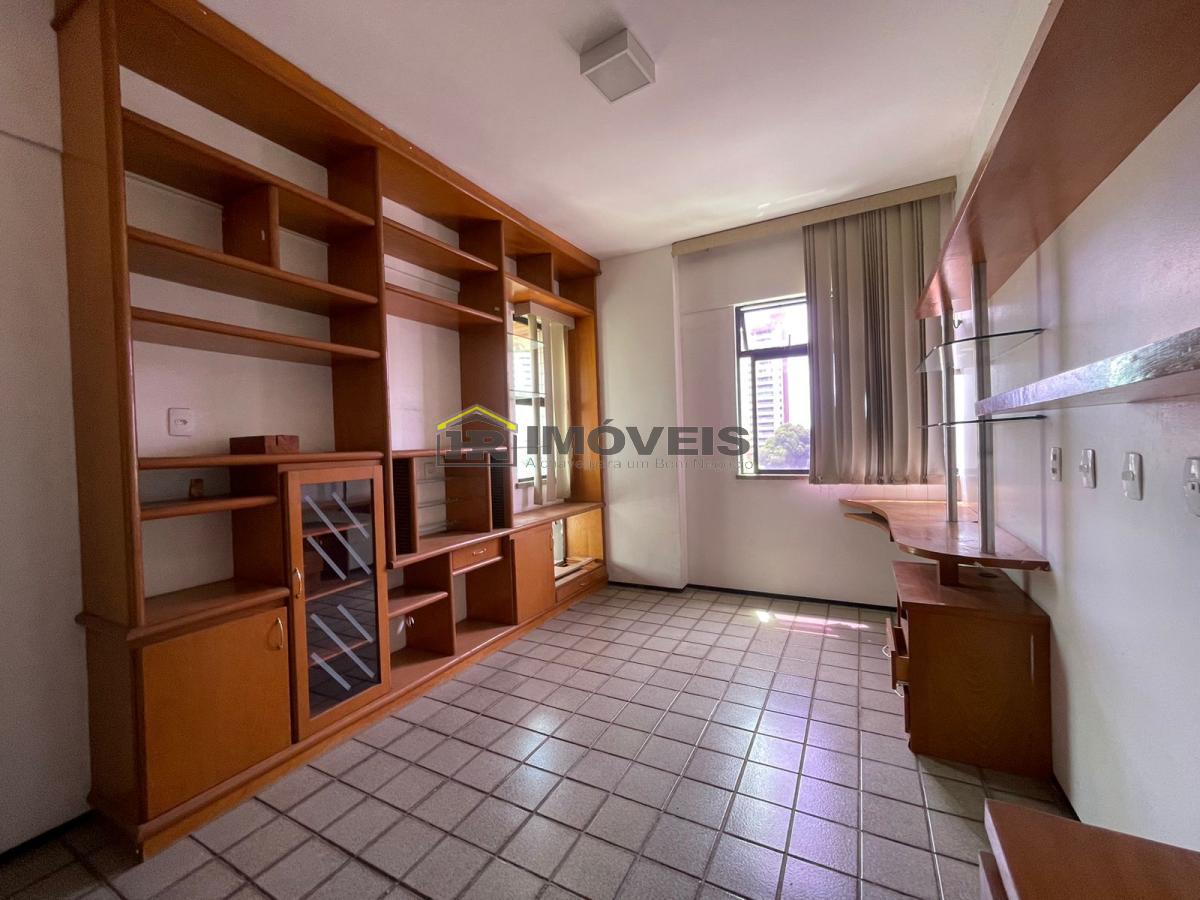 Apartamento à venda com 3 quartos, 160m² - Foto 4