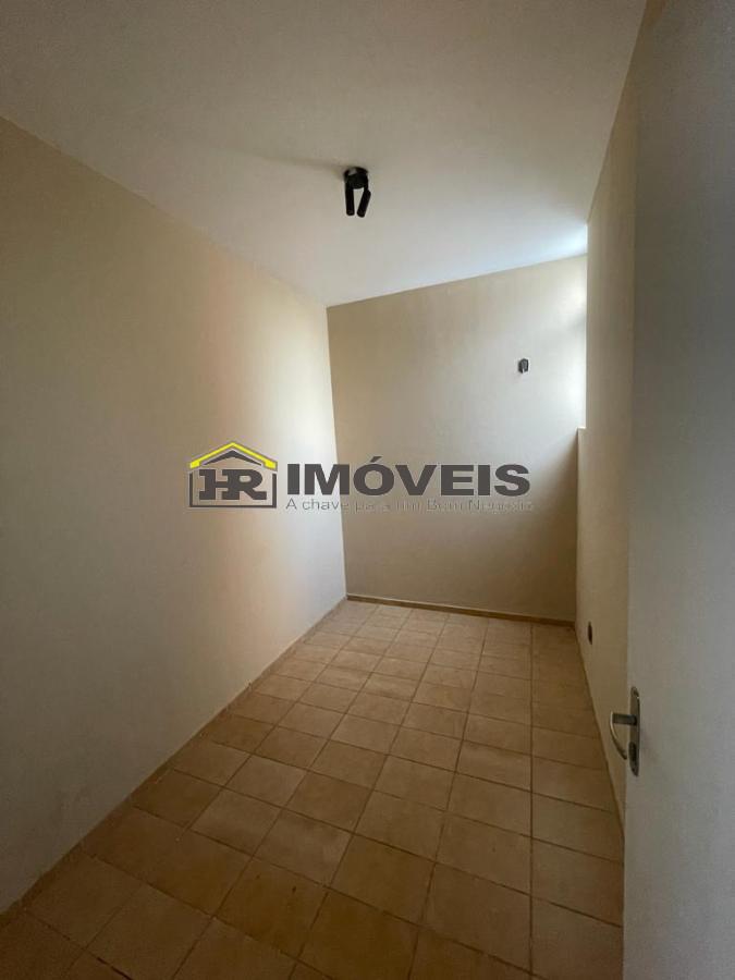 Apartamento para alugar com 4 quartos, 150m² - Foto 8