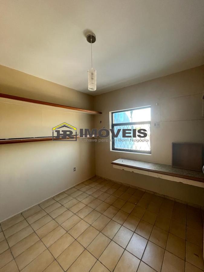 Apartamento para alugar com 4 quartos, 150m² - Foto 11