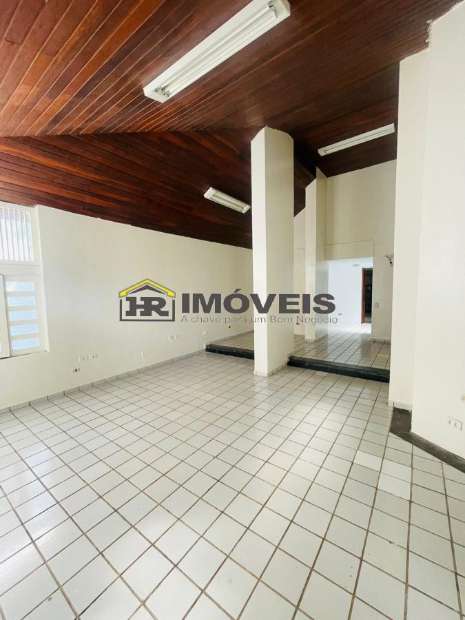 Casa para alugar com 4 quartos, 2020m² - Foto 27