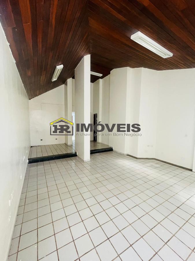 Casa para alugar com 4 quartos, 2020m² - Foto 28