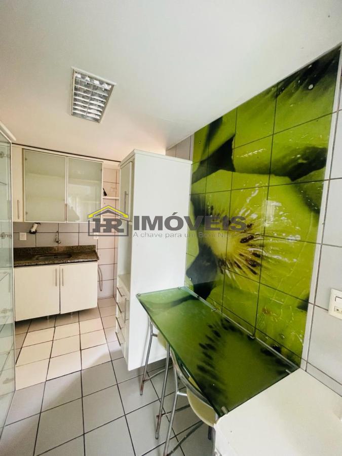 Apartamento para alugar com 2 quartos, 75m² - Foto 13