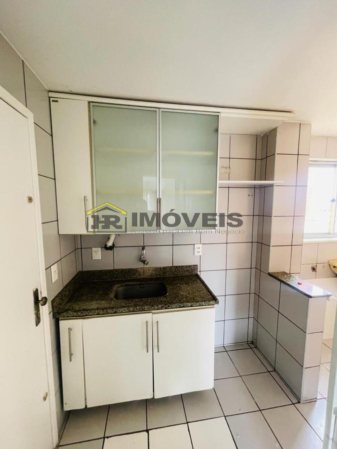 Apartamento para alugar com 2 quartos, 75m² - Foto 14