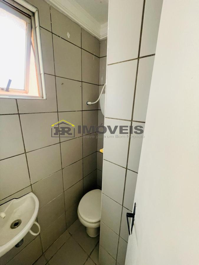 Apartamento para alugar com 2 quartos, 75m² - Foto 17