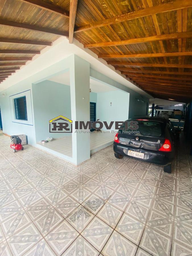 Casa para alugar com 6 quartos, 300m² - Foto 3