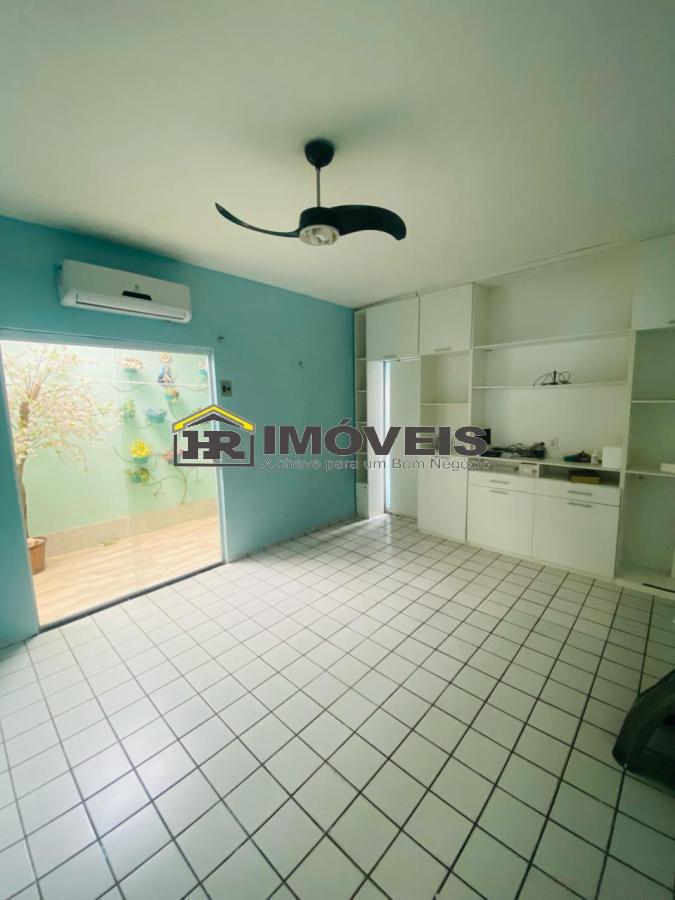 Casa para alugar com 6 quartos, 300m² - Foto 15