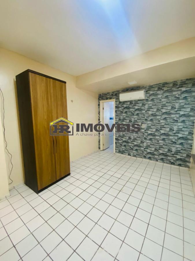 Casa para alugar com 6 quartos, 300m² - Foto 22