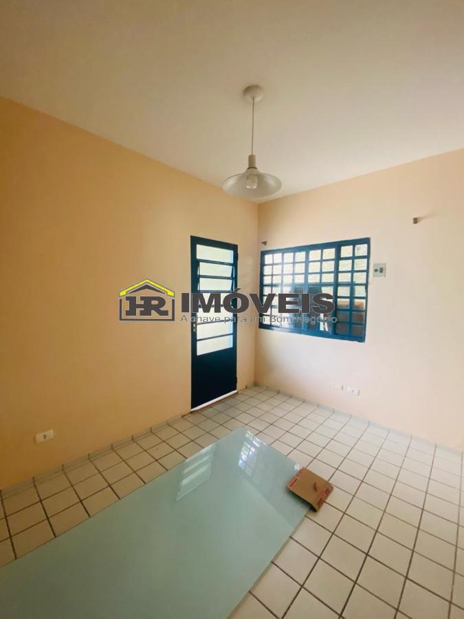 Casa para alugar com 6 quartos, 300m² - Foto 28