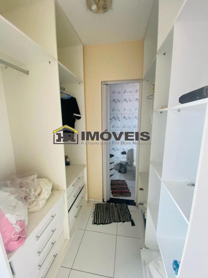 Casa para alugar com 6 quartos, 300m² - Foto 34